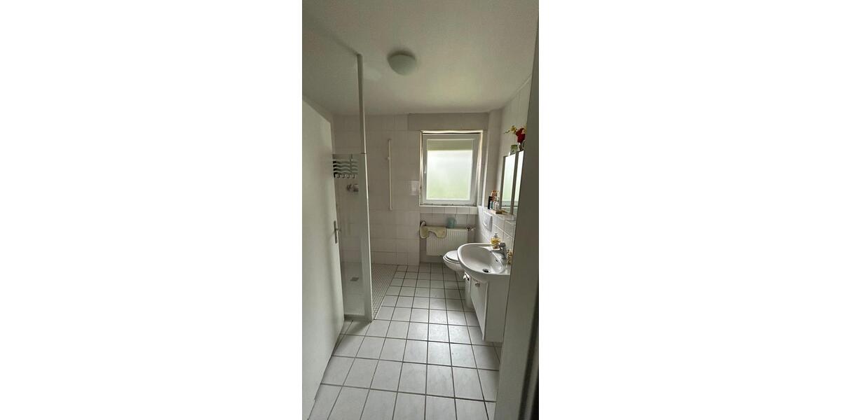 Etagenwohnung Wilnsdorf - 7 Zimmer, 200 m&sup2;, 1.800&euro; | Angebot:24896218