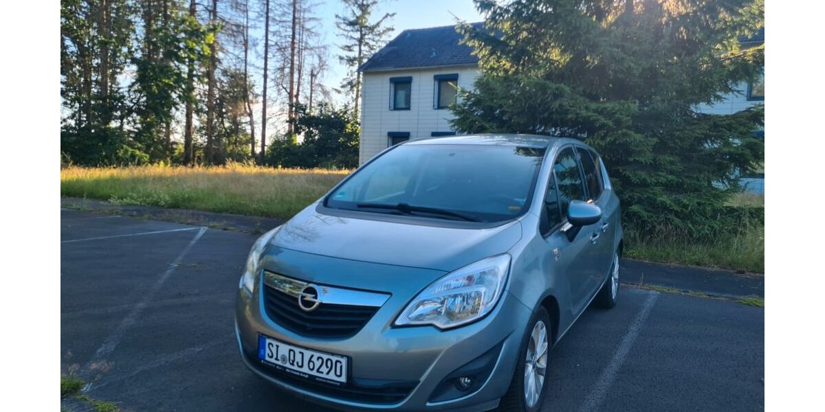 Opel Meriva 147.000 km 2.700 &euro; Burbach 57299