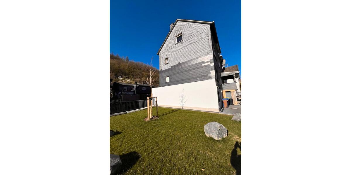 Mehrfamilienhaus, Wohnhaus Herdorf - 8 Zimmer, 230 m&sup2;, 155.000&euro; | Angebot:25419353