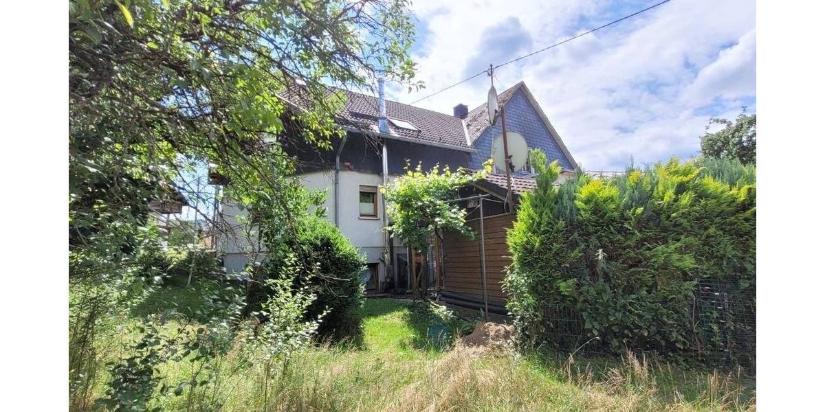 Mehrfamilienhaus, Wohnhaus Netphen / Hainchen Hainchen - 9 Zimmer, 205 m&sup2;, 299.000&euro; | Angebot:25700453