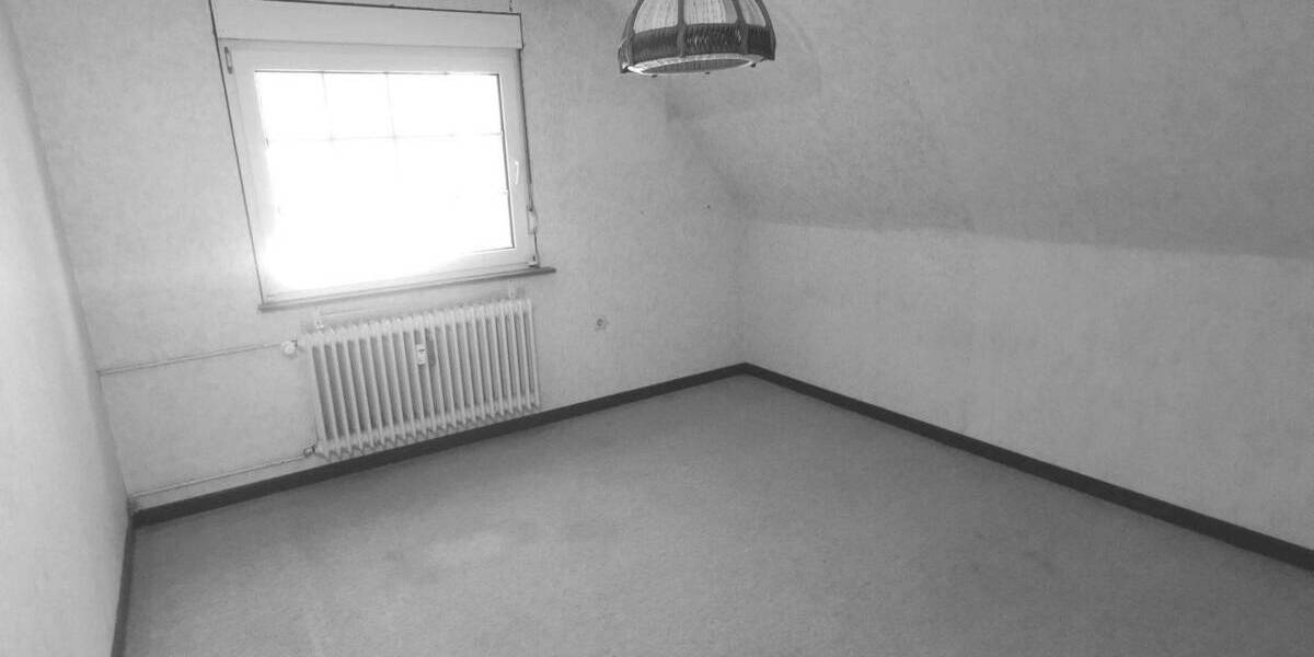 Mehrfamilienhaus, Wohnhaus Derschen - 9 Zimmer, 330.000&euro; | Angebot:25689028