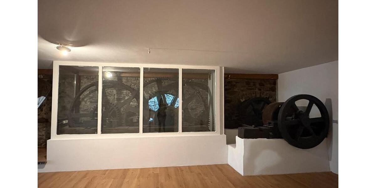 Erdgeschoßwohnung Hattert - 4 Zimmer, 120 m&sup2;, 1.000&euro; | Angebot:25893772