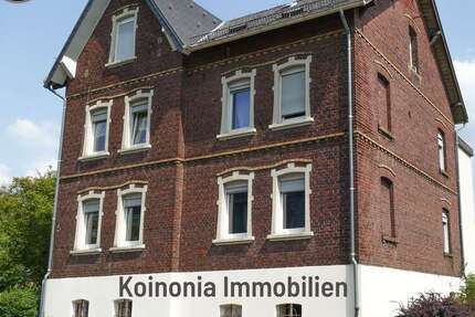 Haus Siegen Eiserfeld - 10 Zimmer, 270 m&sup2;, 345.000&euro; | Angebot:23053187