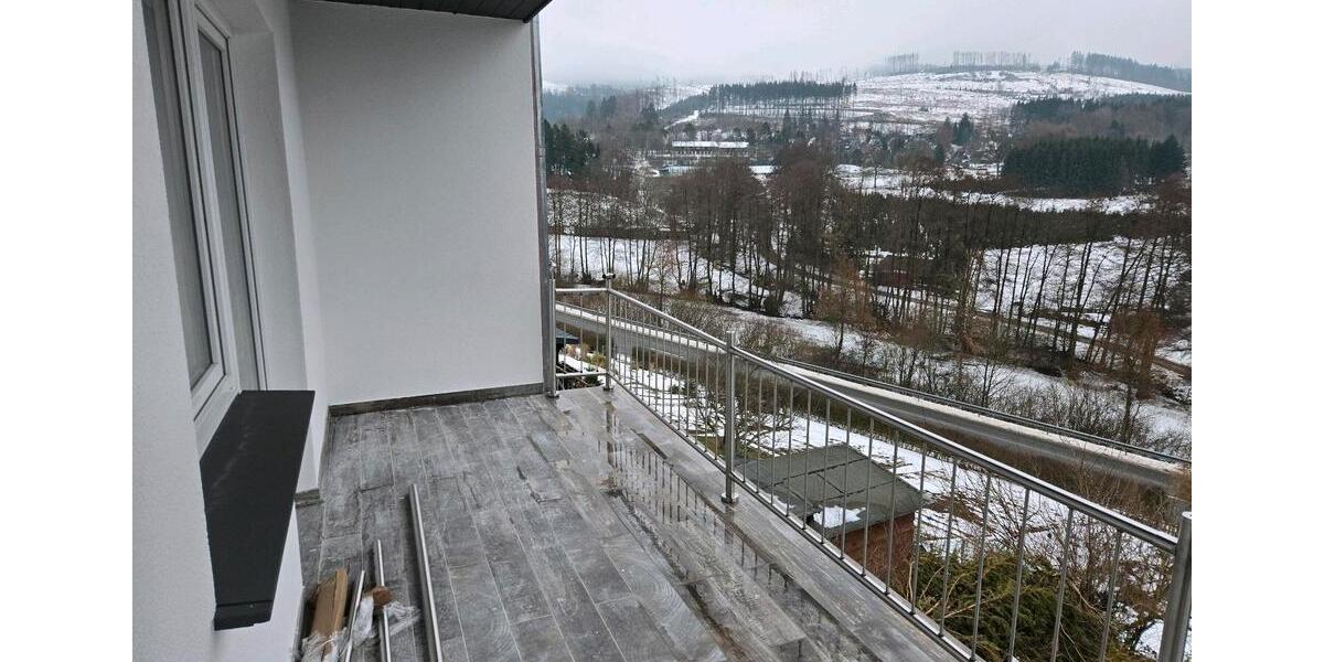 Etagenwohnung Kirchhundem - 3 Zimmer, 120 m&sup2;, 800&euro; | Angebot:25150000