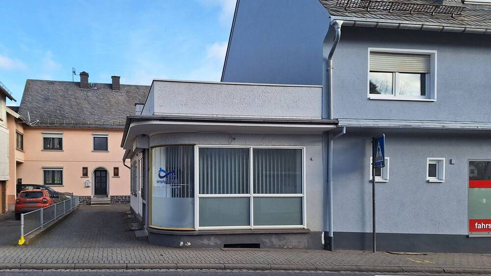 Mehrfamilienhaus, Wohnhaus Rennerod - 8 Zimmer, 240 m&sup2;, 299.000&euro; | Angebot:25691899