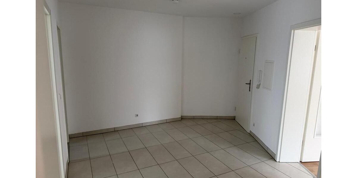 Etagenwohnung Siegen Kaan-Marienborn - 2 Zimmer, 77 m&sup2;, 700&euro; | Angebot:26459612
