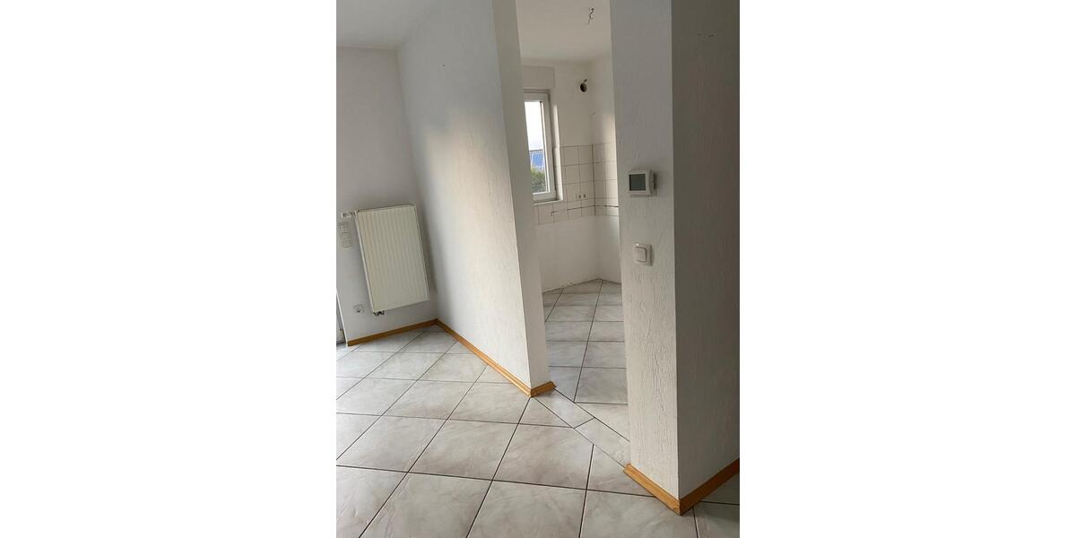 Erdgeschoßwohnung Kreuztal - 3.5 Zimmer, 85 m&sup2;, 770&euro; | Angebot:25311114