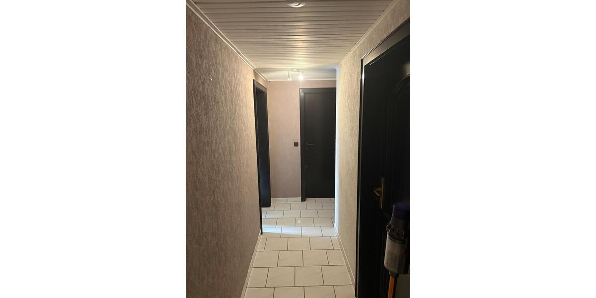 Erdgeschoßwohnung Wilnsdorf - 4 Zimmer, 96 m&sup2;, 800&euro; | Angebot:26034963