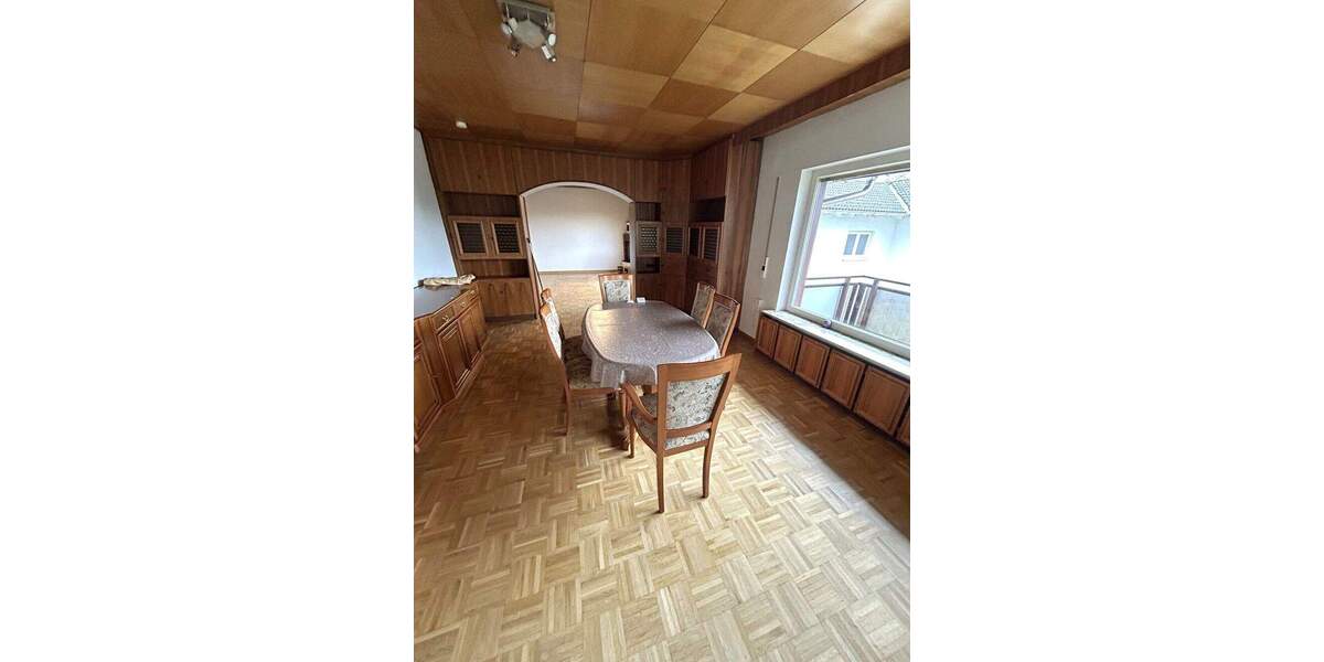 Einfamilienhaus Dietzhölztal / Steinbrücken Steinbrücken - 8 Zimmer, 200 m&sup2;, 259.000&euro; | Angebot:25675388