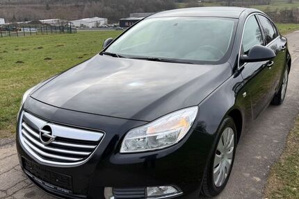 Opel Insignia 102.000 km 7.990 &euro; Kirchhundem 57399