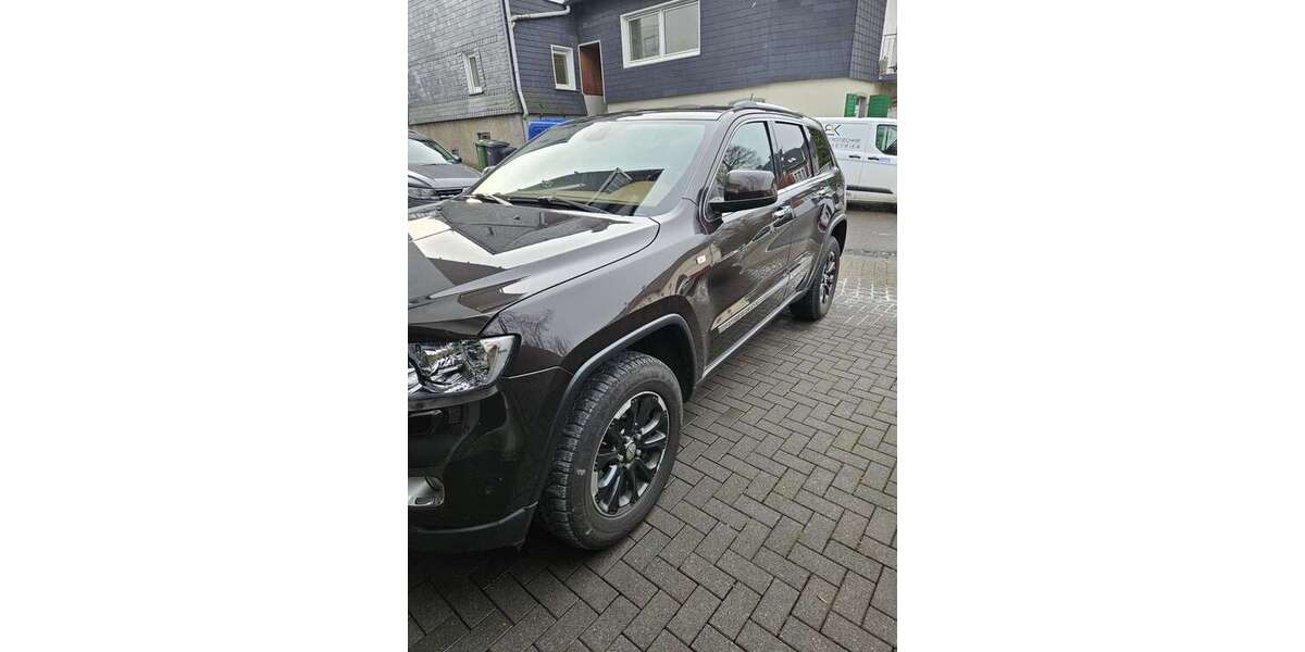 Jeep Grand Cherokee 320.000 km 9.500 &euro; Stade (Olpe) 57462