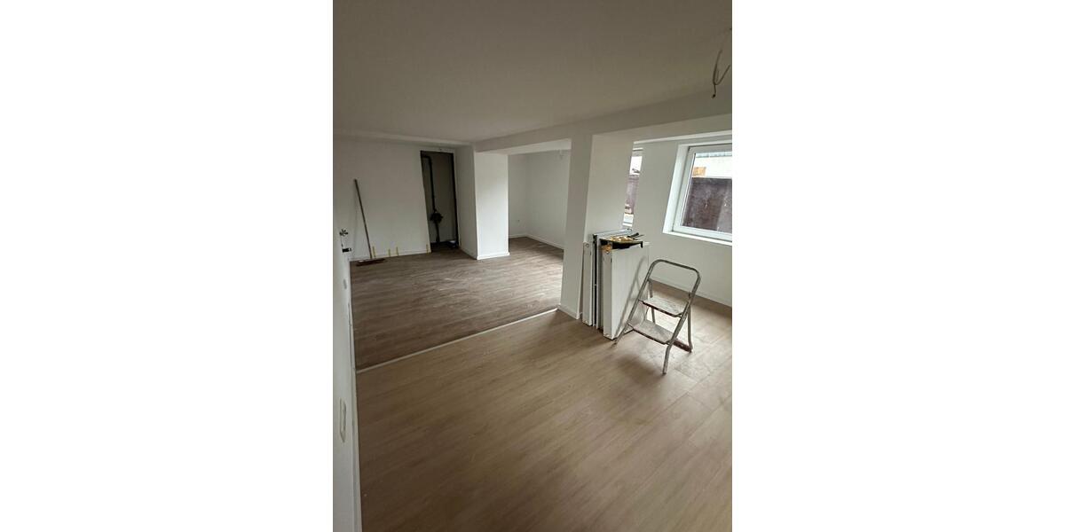 Erdgeschoßwohnung Kreuztal - 2.5 Zimmer, 80 m&sup2;, 800&euro; | Angebot:24327647
