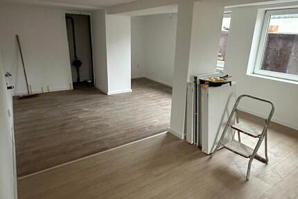 Wohnung Kreuztal - 2.5 Zimmer, 80 m&sup2;, 800&euro; | Angebot:24327647