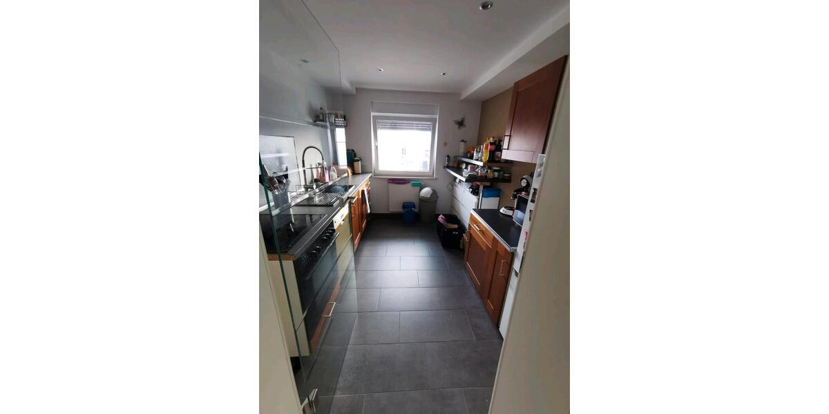 Erdgeschoßwohnung Hof - 3 Zimmer, 83 m&sup2;, 600&euro; | Angebot:26659472