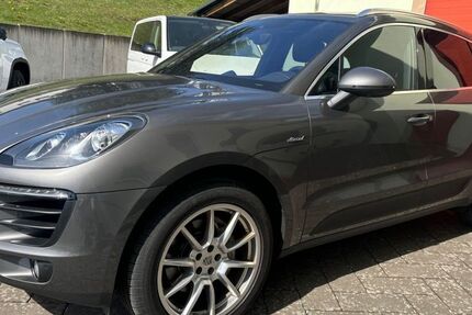 Porsche Macan 167.580 km 25.499 &euro; Dillenburg 35685