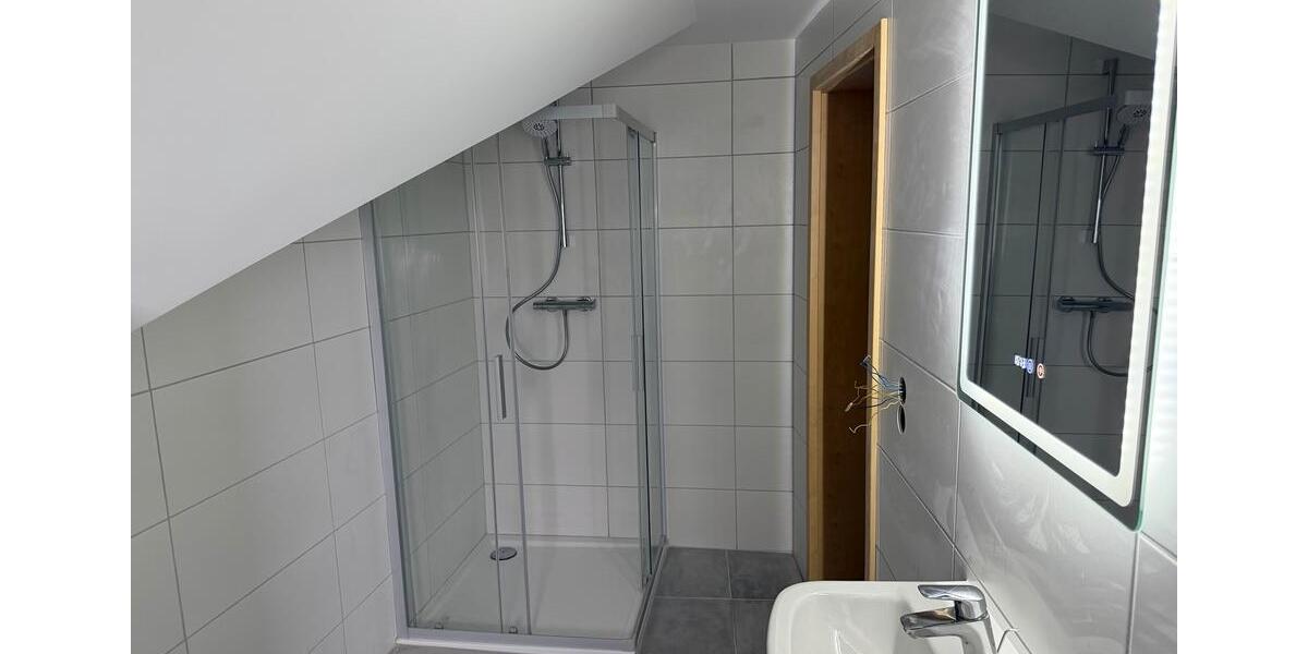 Etagenwohnung Hachenburg - 2 Zimmer, 125 m&sup2;, 1.100&euro; | Angebot:25999964