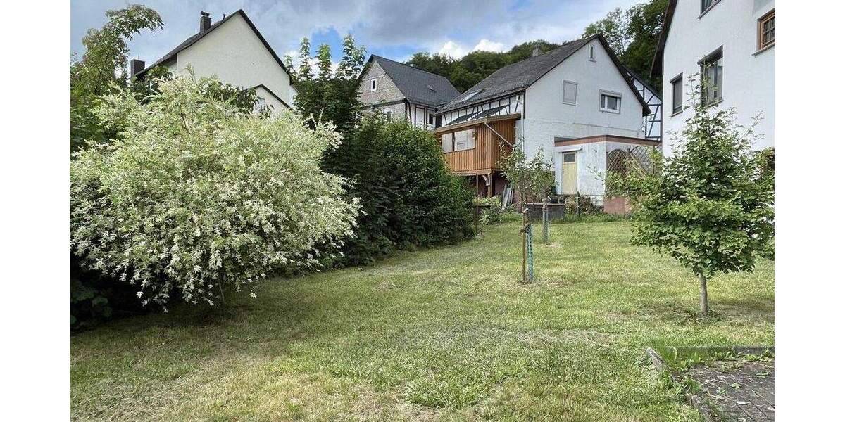 Mehrfamilienhaus, Wohnhaus Dillenburg / Nanzenbach Nanzenbach - 6 Zimmer, 127 m&sup2;, 179.000&euro; | Angebot:25665427