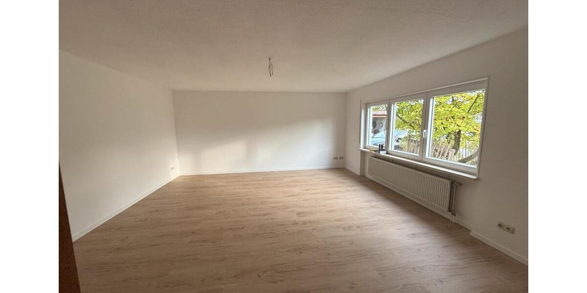 Erdgeschoßwohnung Kreuztal - 2 Zimmer, 69 m&sup2;, 700&euro; | Angebot:26665446