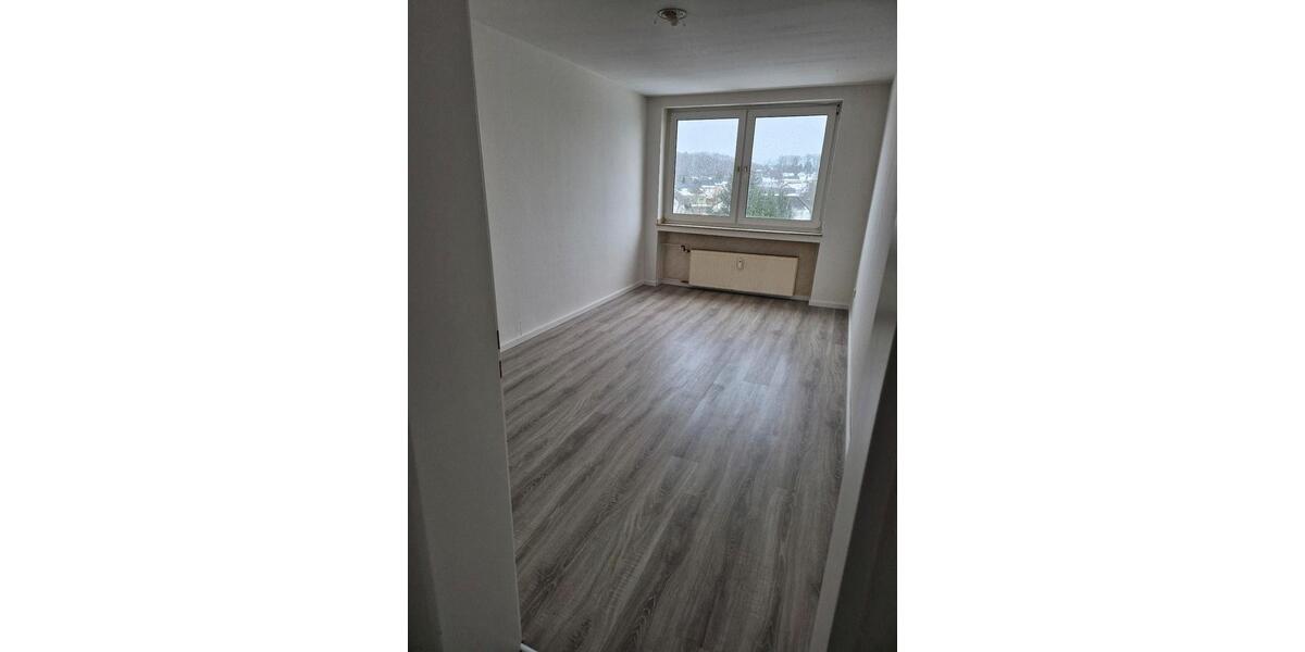 Etagenwohnung Waldbröl - 3 Zimmer, 75 m&sup2;, 900&euro; | Angebot:25120734
