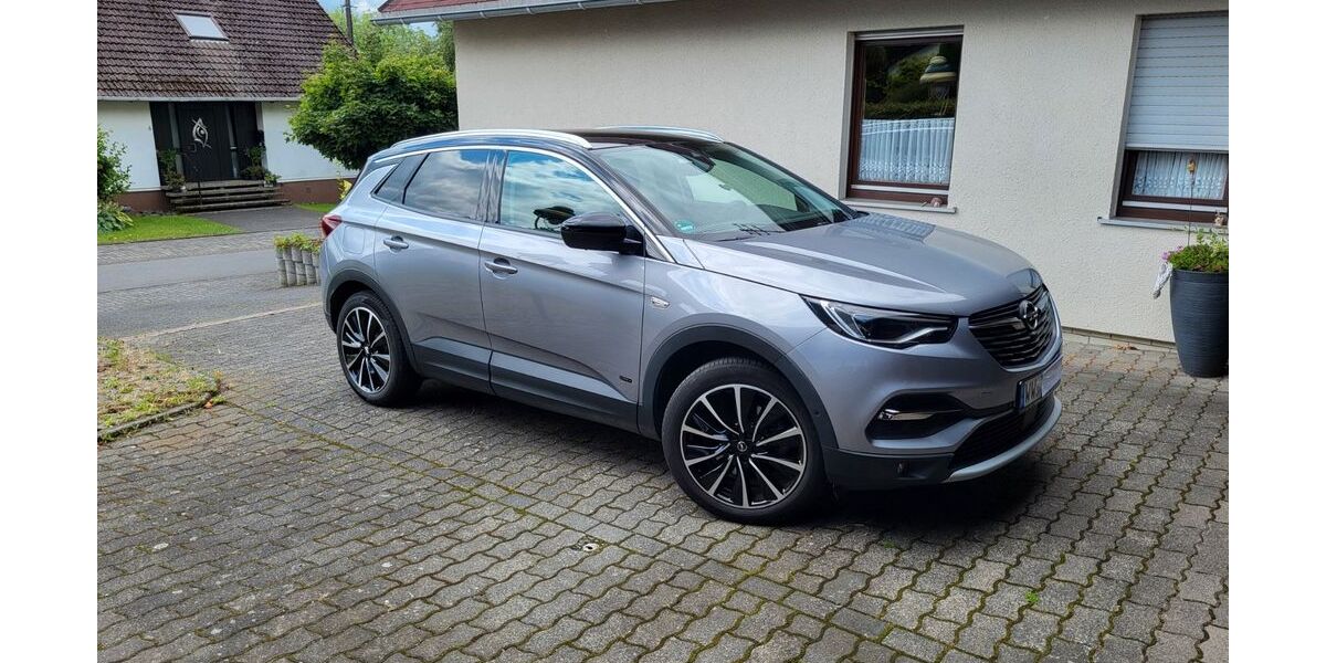 Opel Grandland (X) 114.000 km 17.900 &euro; Mörlen 57583