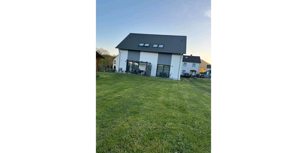 Doppelhaushälfte Bad Laasphe - 4 Zimmer, 109 m&sup2;, 375.000&euro; | Angebot:26799573