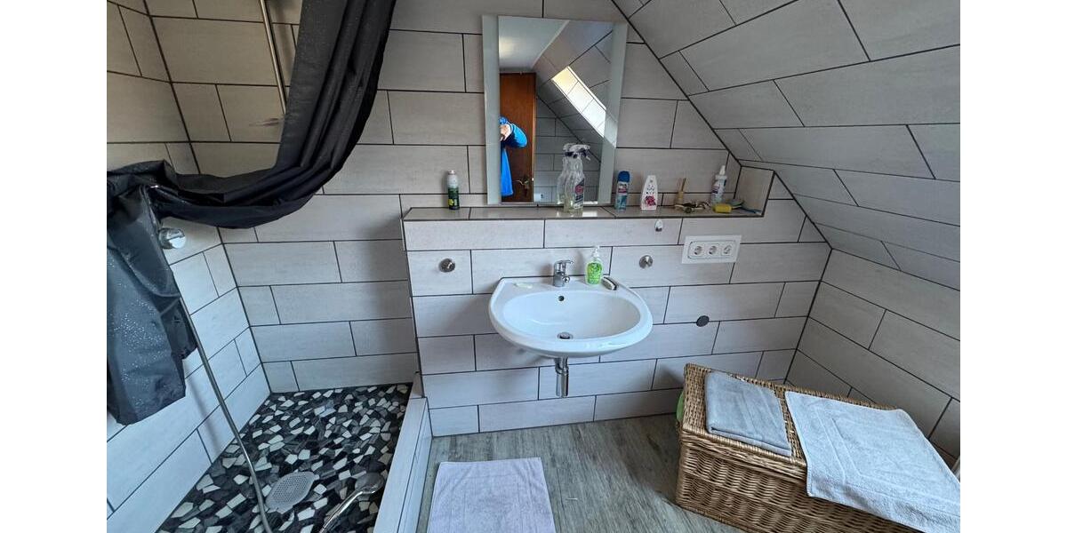 Dachgeschoßwohnung Netphen - 3 Zimmer, 55 m&sup2;, 465&euro; | Angebot:26041762