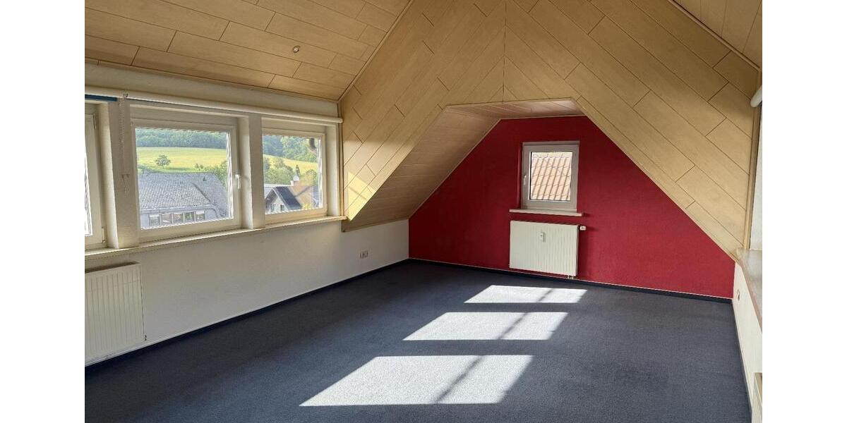 Maisonettenwohnung Wilnsdorf - 7 Zimmer, 165 m&sup2;, 195.000&euro; | Angebot:26994743
