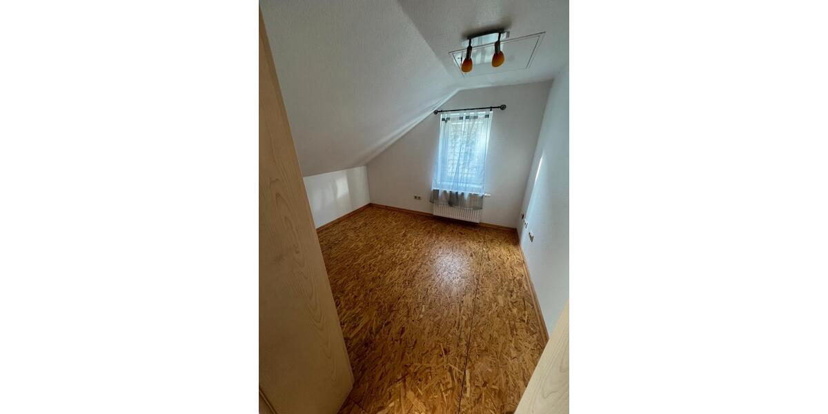Einfamilienhaus Kirchen (Sieg) - 5 Zimmer, 110 m&sup2;, 770&euro; | Angebot:26563086