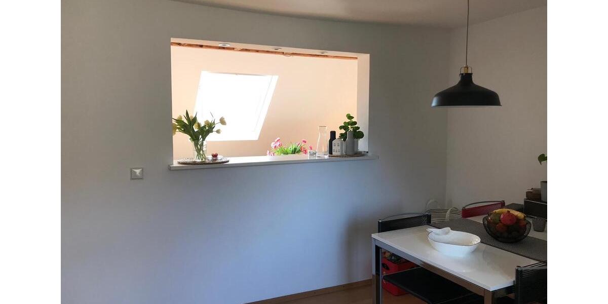 Dachgeschoßwohnung Siegen - 4 Zimmer, 95 m&sup2;, 880&euro; | Angebot:25994190