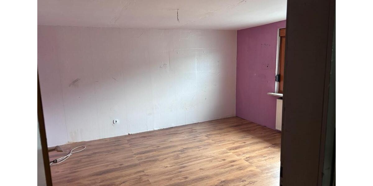Einfamilienhaus Burbach - 6 Zimmer, 160 m&sup2;, 59.000&euro; | Angebot:26726855