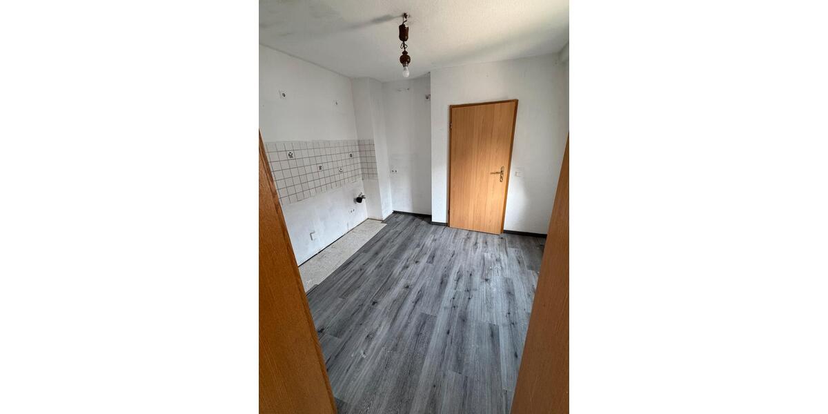 Etagenwohnung Wissen - 4 Zimmer, 90 m&sup2;, 750&euro; | Angebot:25956996