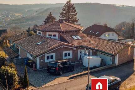 Haus Gebhardshain VG - 8 Zimmer, 333 m&sup2;, 898.000&euro; | Angebot:25510872