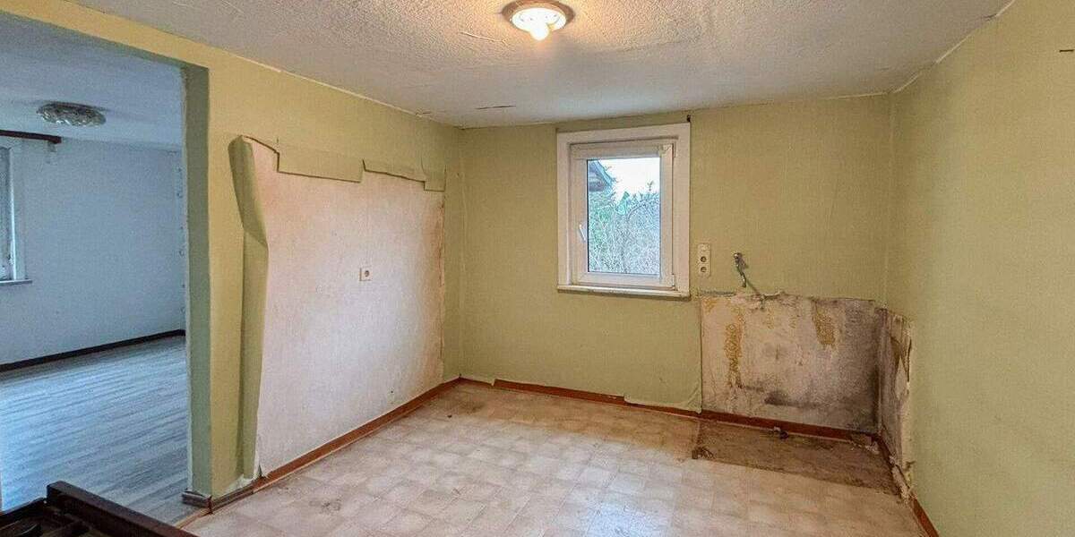 Einfamilienhaus Hamm VG - 7 Zimmer, 120 m&sup2;, 125.000&euro; | Angebot:25776417