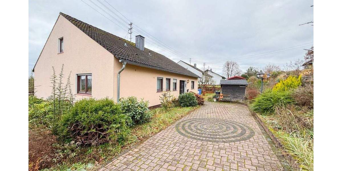 Bungalow Molzhain - 4 Zimmer, 121 m&sup2;, 249.000&euro; | Angebot:25738127