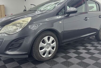 Opel Corsa 160.000 km 1.990 &euro; Dillenburg 35683