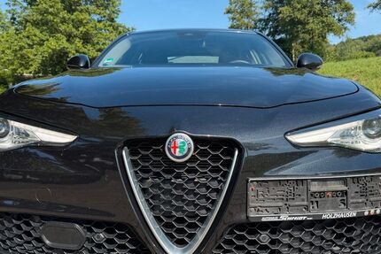 Alfa Romeo Giulia 117.000 km 22.900 &euro; Wilnsdorf-Rudersdorf 57234