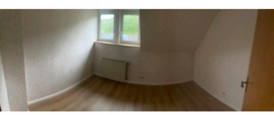 Dachgeschoßwohnung Siegen Dillnhütten - 4 Zimmer, 80 m&sup2;, 950&euro; | Angebot:25974935