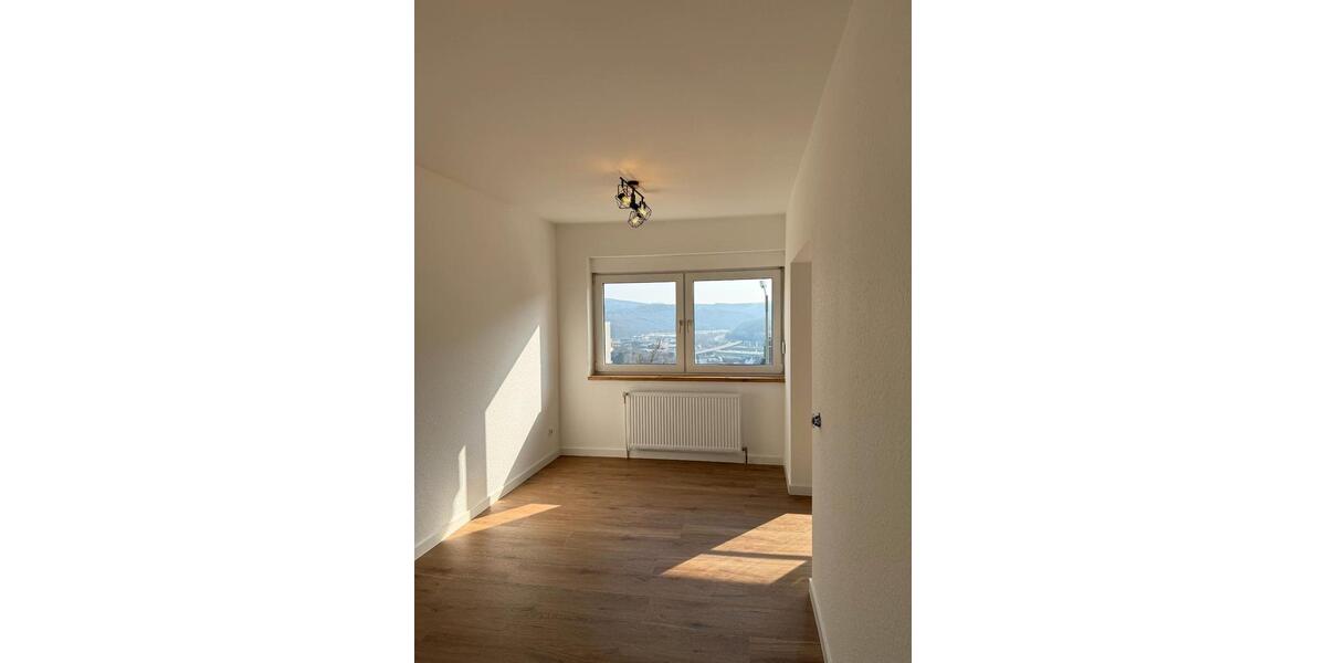 Etagenwohnung Siegen - 2.5 Zimmer, 72 m&sup2;, 750&euro; | Angebot:26032957