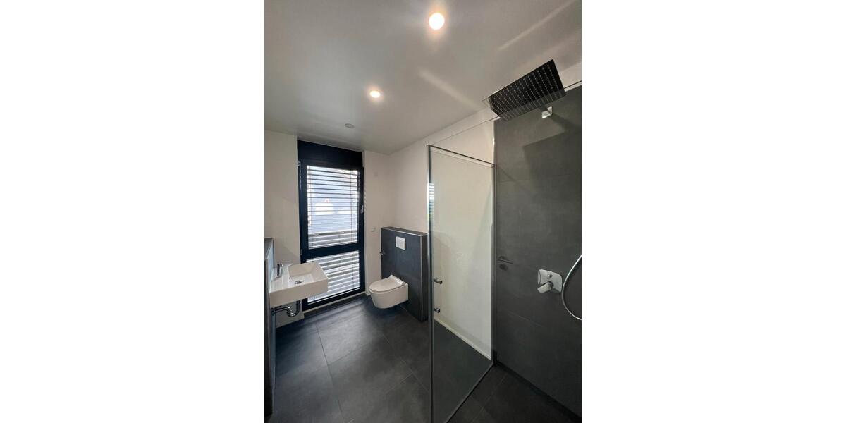 Maisonettenwohnung Siegen - 4 Zimmer, 175 m&sup2;, 1.900&euro; | Angebot:25974962