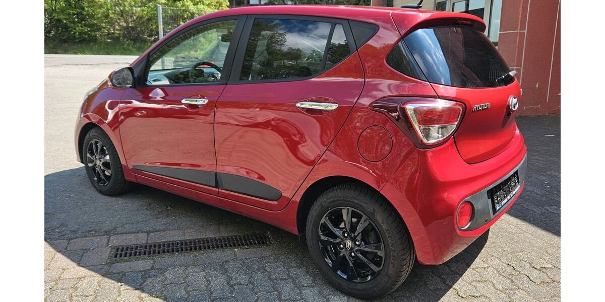 Hyundai i10 33.877 km 7.800 &euro; Erndtebrück 57339
