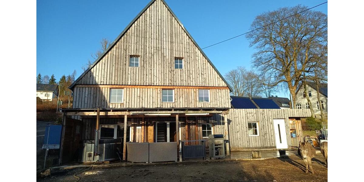 Doppelhaushälfte Hilchenbach - 7 Zimmer, 180 m&sup2;, 199.000&euro; | Angebot:26698965
