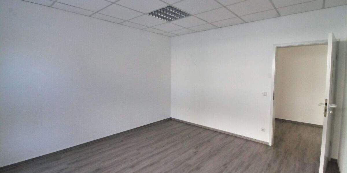 Gewerbeobjekt Kreuztal Eichen - 889.000&euro; | Angebot:25864358