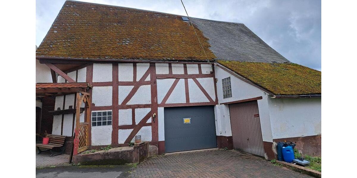 Einfamilienhaus Herborn - 15 Zimmer, 350 m&sup2;, 155.000&euro; | Angebot:27006077