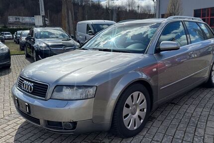 Audi A4 313.000 km 1.990 &euro; Lennestadt (Meggen)…. 57368