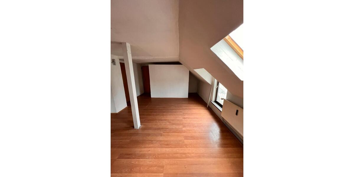 Mehrfamilienhaus, Wohnhaus Herdorf - 8 Zimmer, 230 m&sup2;, 155.000&euro; | Angebot:25419353