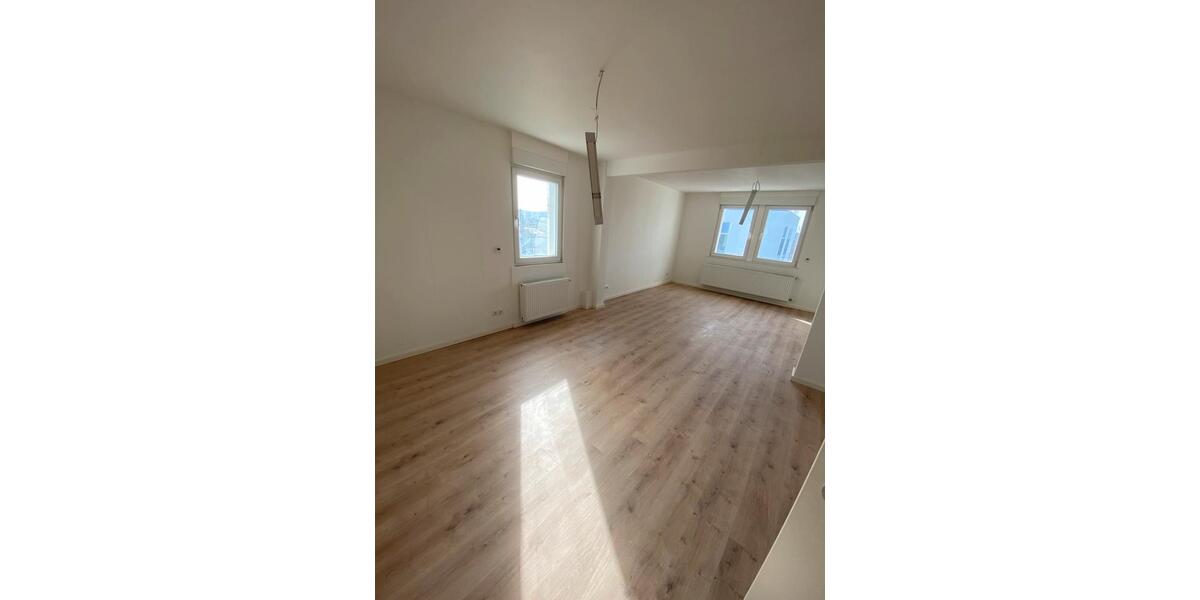 Etagenwohnung Hamm (Sieg) - 5 Zimmer, 90 m&sup2;, 800&euro; | Angebot:26040609