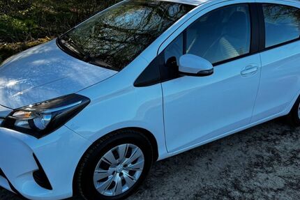 Toyota Yaris 85.000 km 8.750 &euro; Kreuztal 57223