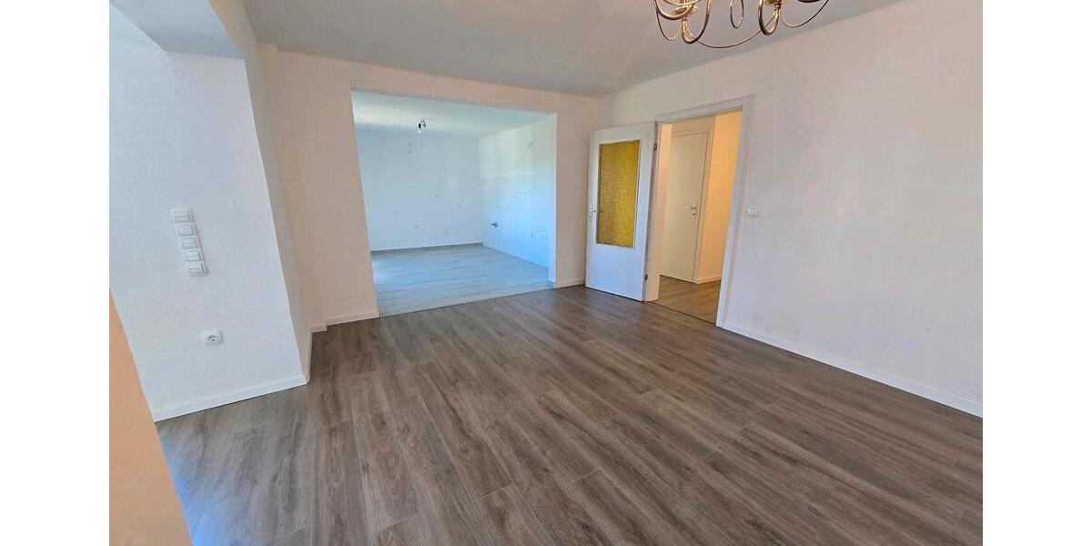 Erdgeschoßwohnung Hilchenbach - 3 Zimmer, 118 m&sup2;, 1.190&euro; | Angebot:26677965