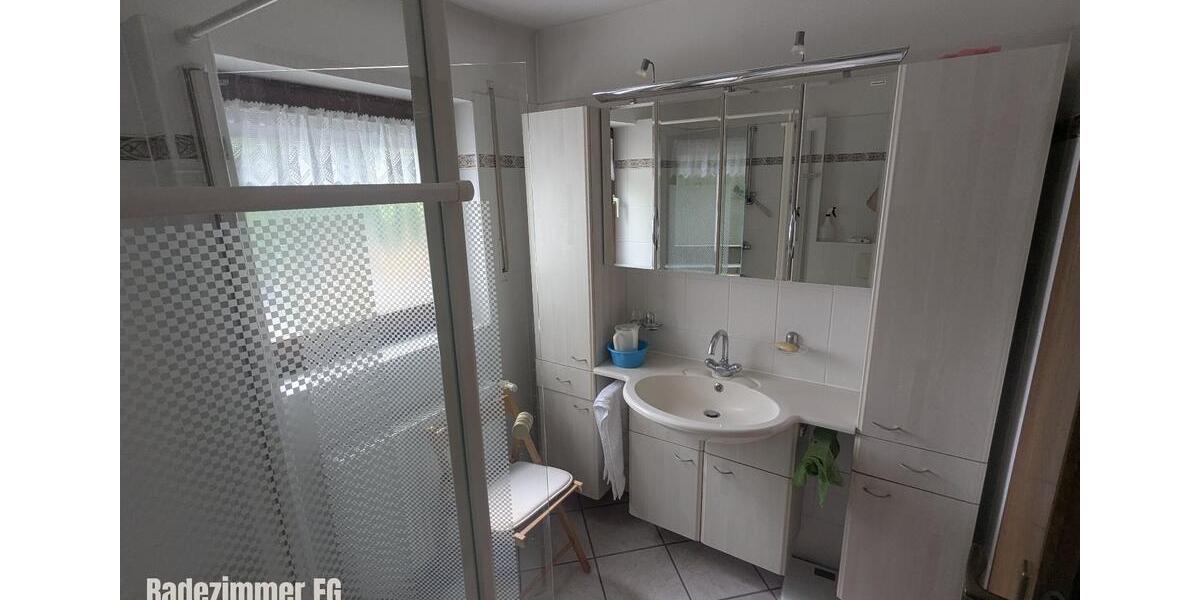 Einfamilienhaus Netphen - 2 Zimmer, 180 m&sup2;, 240.000&euro; | Angebot:26822015