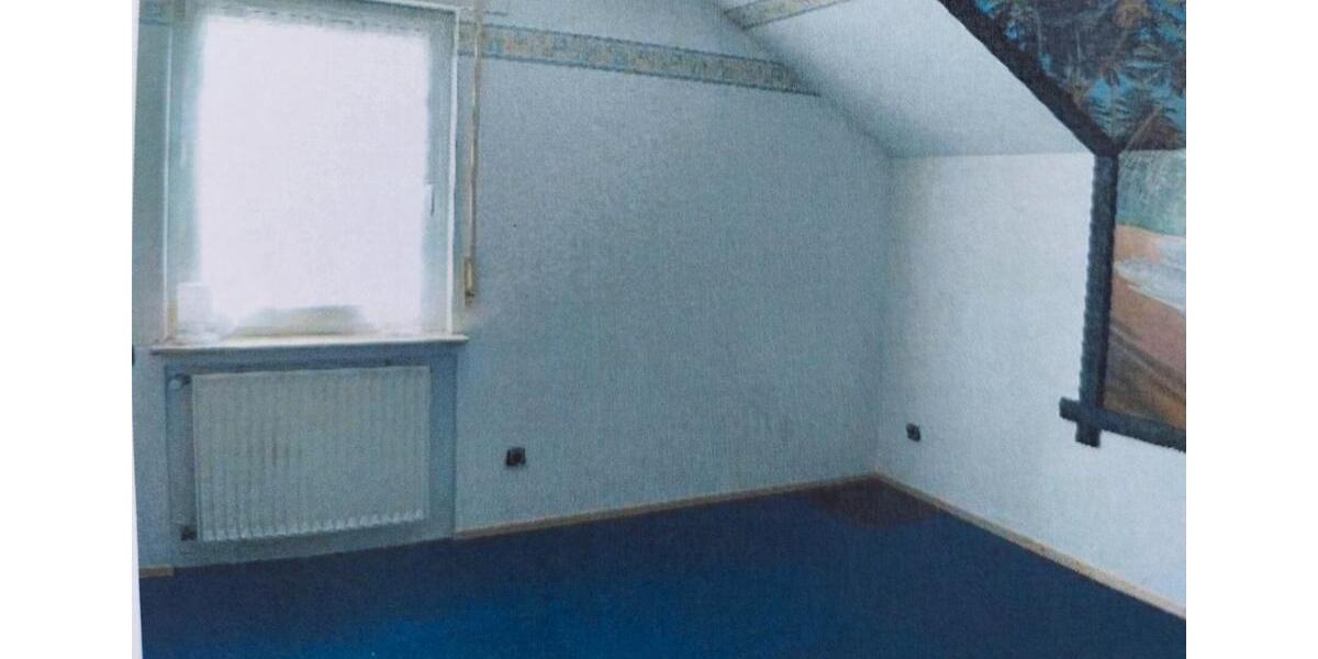 Einfamilienhaus Burbach - 9 Zimmer, 180 m&sup2;, 360.000&euro; | Angebot:26766273